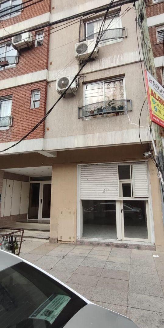Foto de LOCAL EN VENTA CASEROS CENTRO COMERCIAL, imagen 3