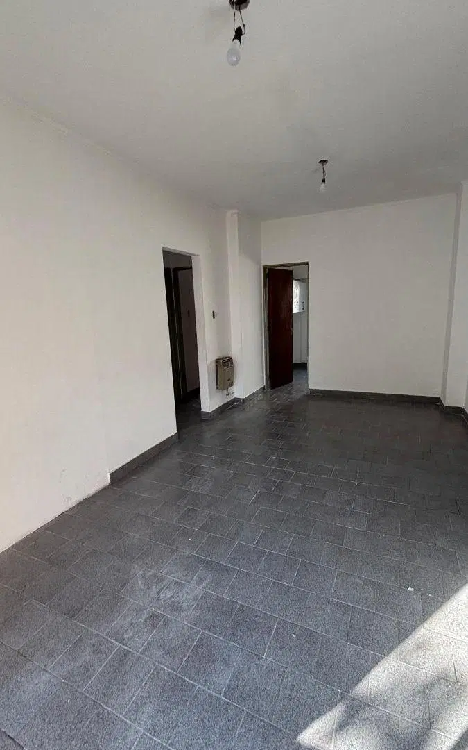Departamento al frente zona centro 1