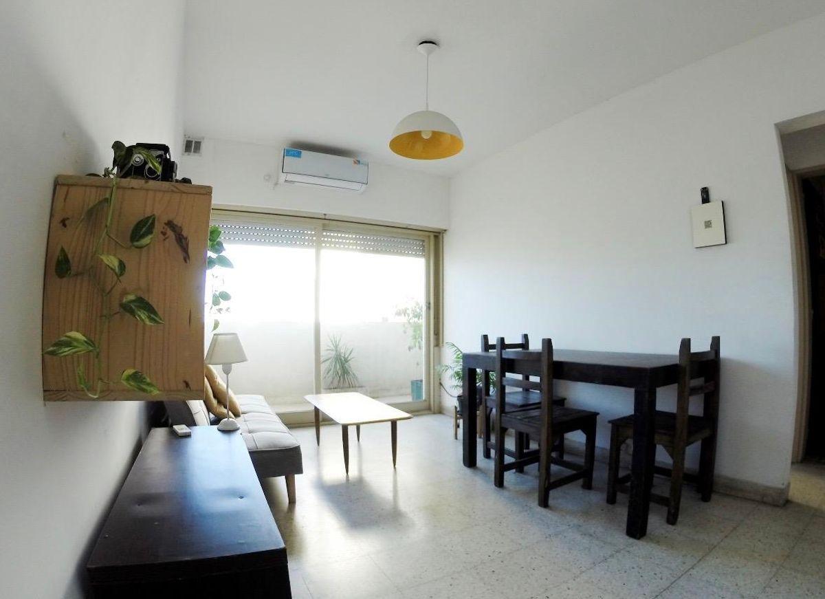 Foto de Departamento de 58 m² con 2 dormitorios en alquiler en el centro, imagen 1