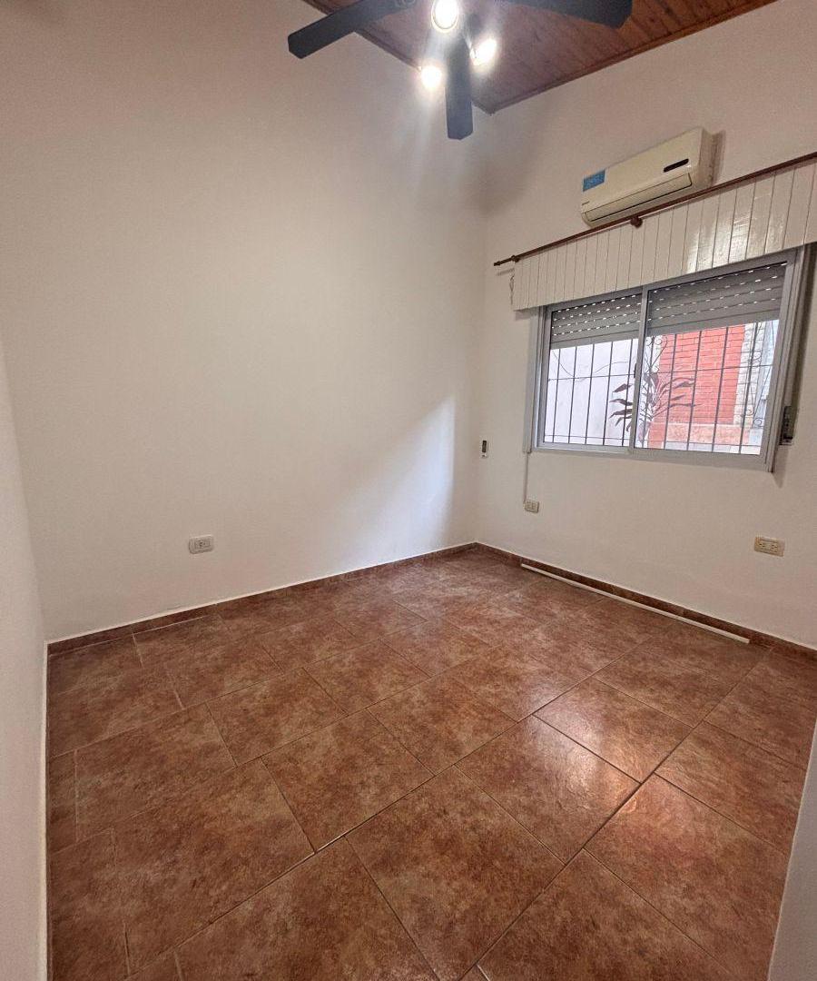 Foto de Departamento de 2 ambientes en alquiler en Valentín Alsina, imagen 2