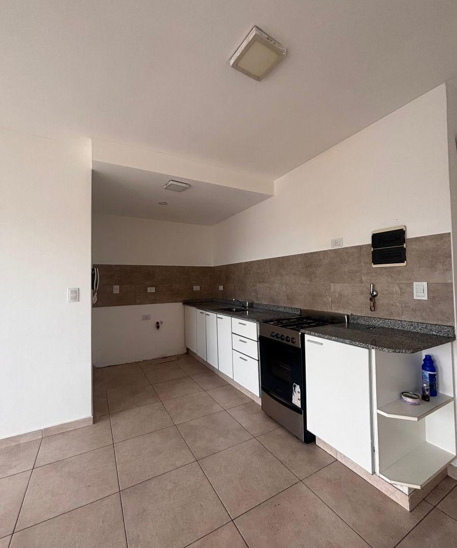 Foto de Departamento de 3 ambientes con 2 habitaciones en alquiler en Valentín, imagen 5