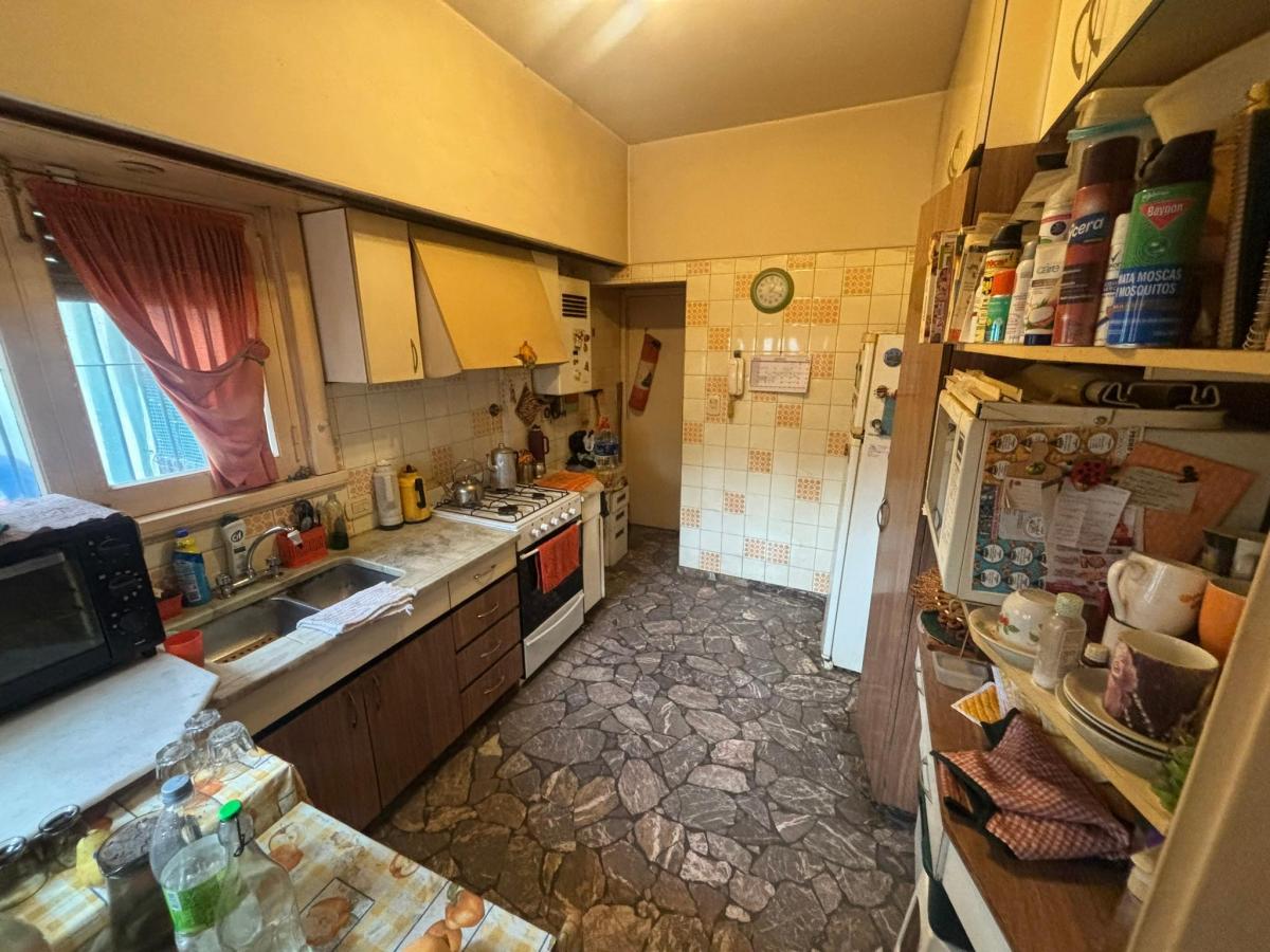 Impecable Chalet,5 Dorm.,3 Baños, Quincho, Patio - Morón Centro, Zona Oeste 3