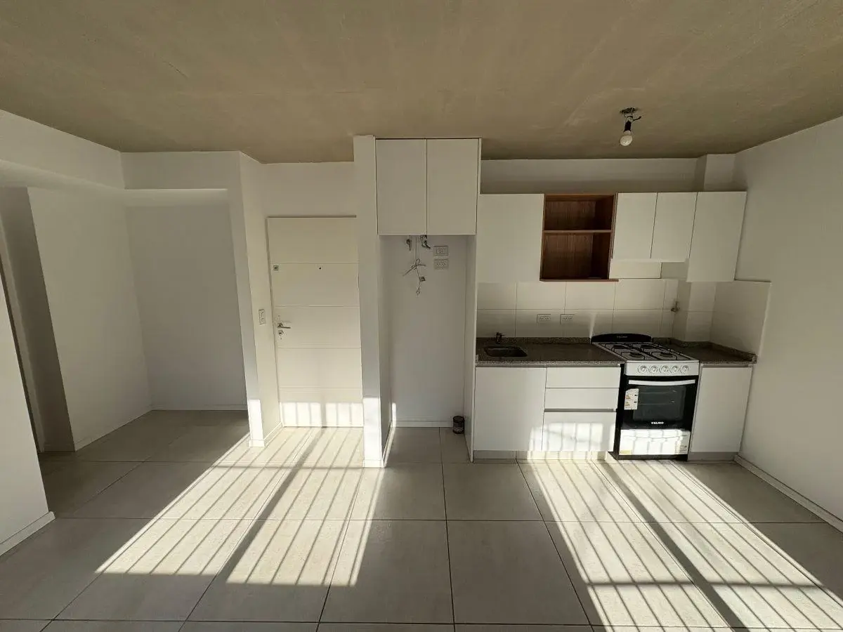 Departamento 2 Ambientes en Alquiler - 40m2 - Bajas expensas - Excelente ubicación - Morón Centro 5