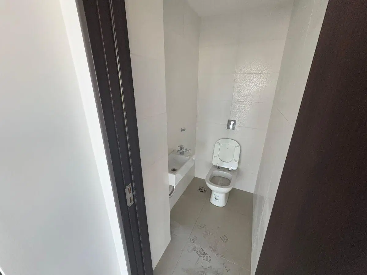Oficina Comercial en Venta - Morón Premium - Apto Crédito - 2 Baños - Cochera - Morón Centro 5