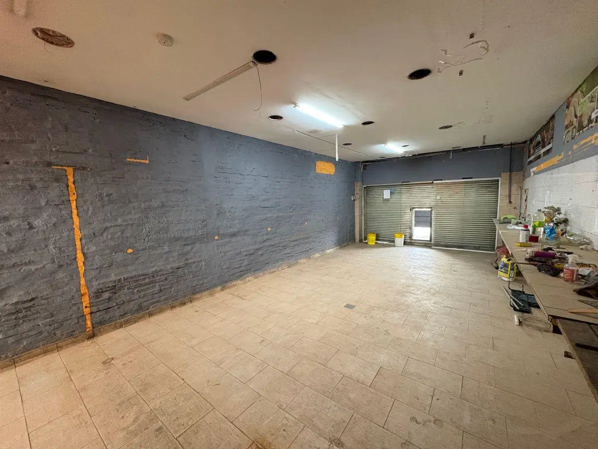 Local Comercial en Alquiler - 60m2 -Muy buena ubicación - Morón sur 4