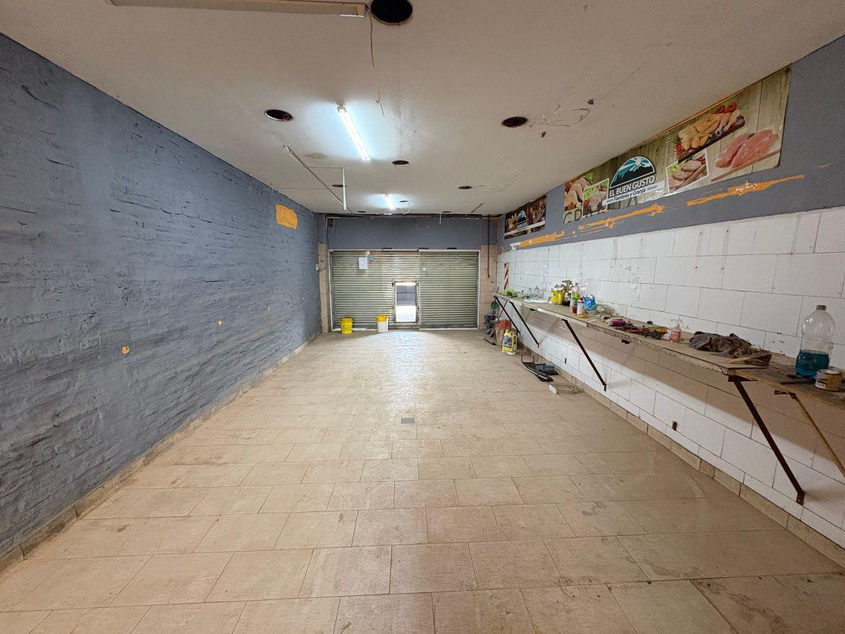 Foto de Local Comercial en Alquiler - 60m2 -Muy buena ubicación - Morón sur, imagen 1