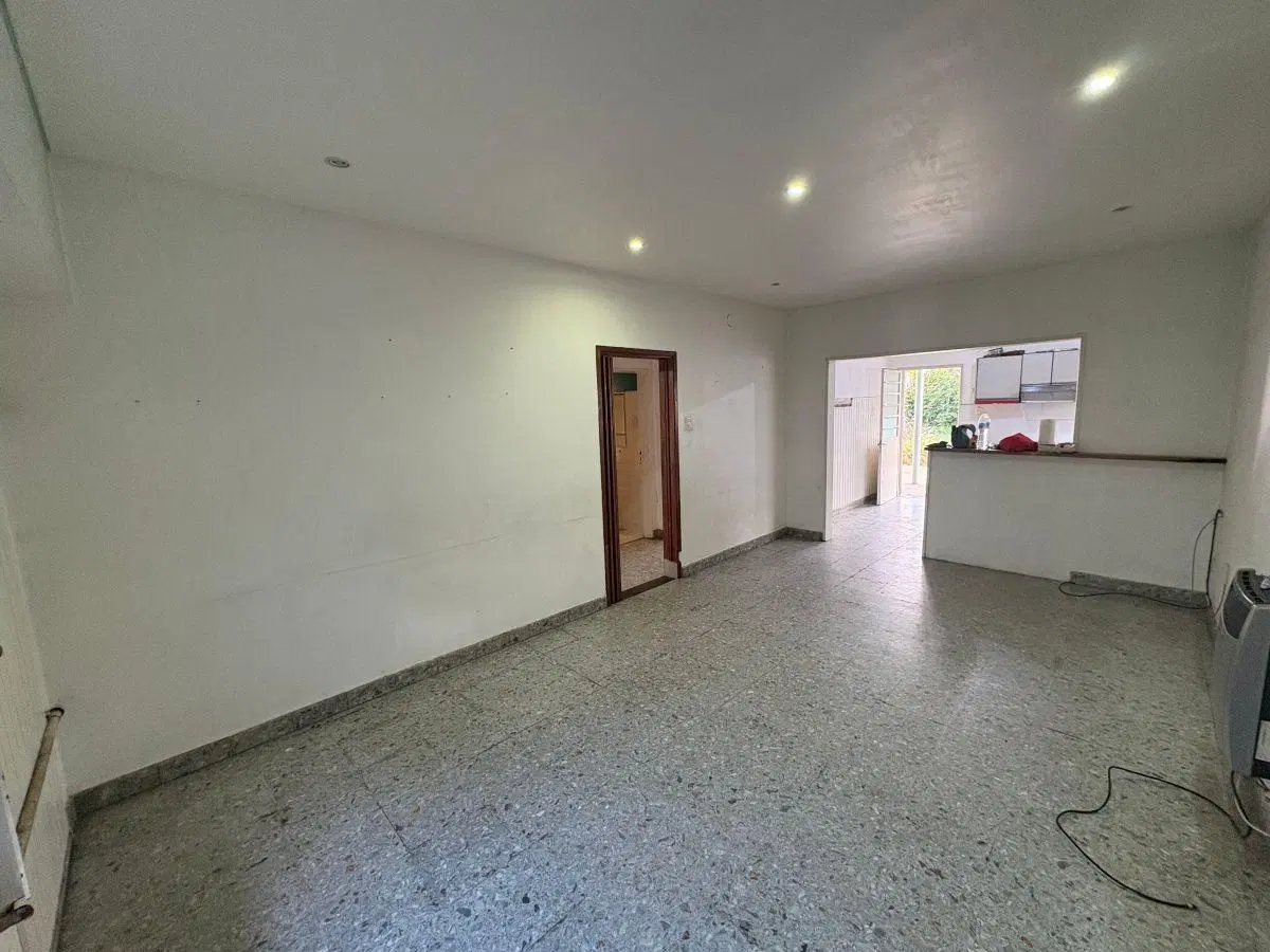 Casa Americana 3 Ambientes en Venta - Apto Crédito - 275m2 - Morón Sur 3