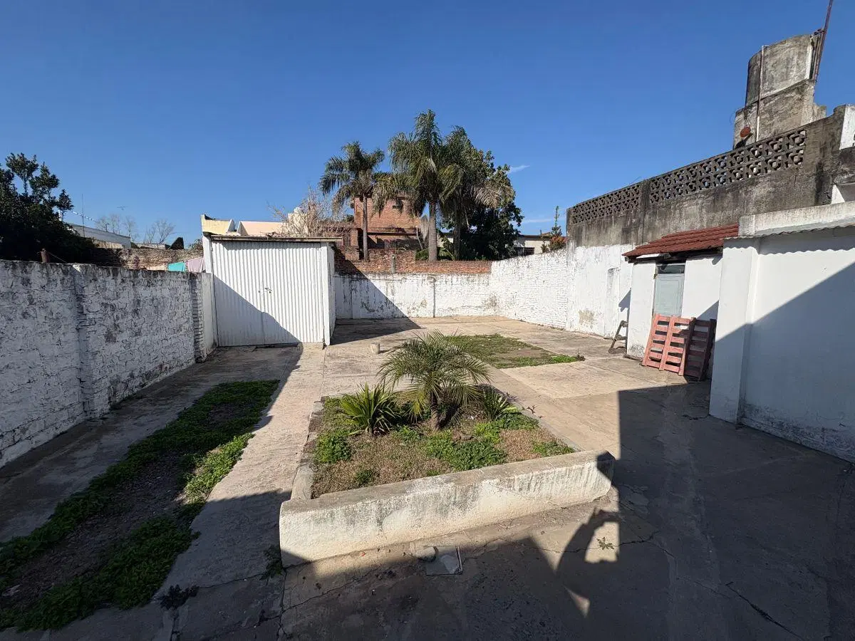 Casa 3 Ambientes en Alquiler - Cochera Cubierta - Fondo Libre - Terraza - Morón Sur 8