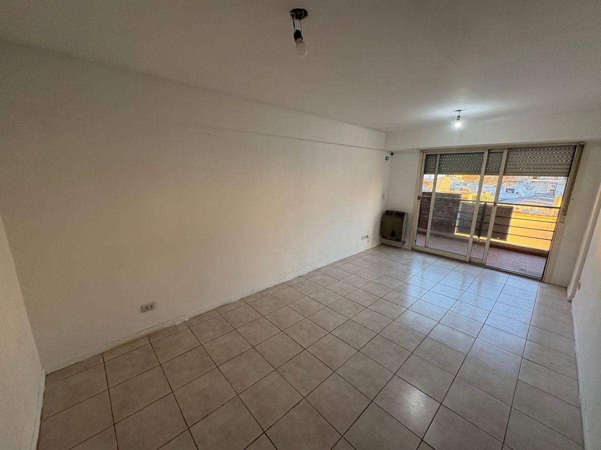Foto de Departamento 3 Ambientes en Alquiler - Apto profesional - Torres Morón, imagen 4