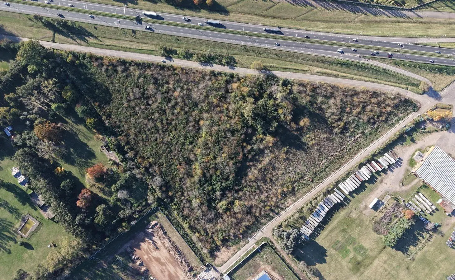 Terreno 6 hectareas en el KM 56 del Acceso Oeste 3