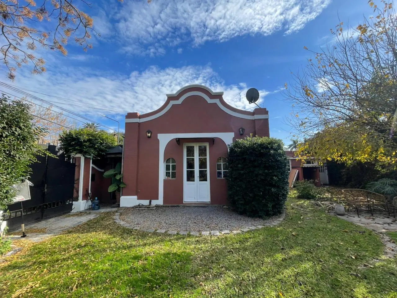 CASA EN VENTA EN BELLA VISTA 2