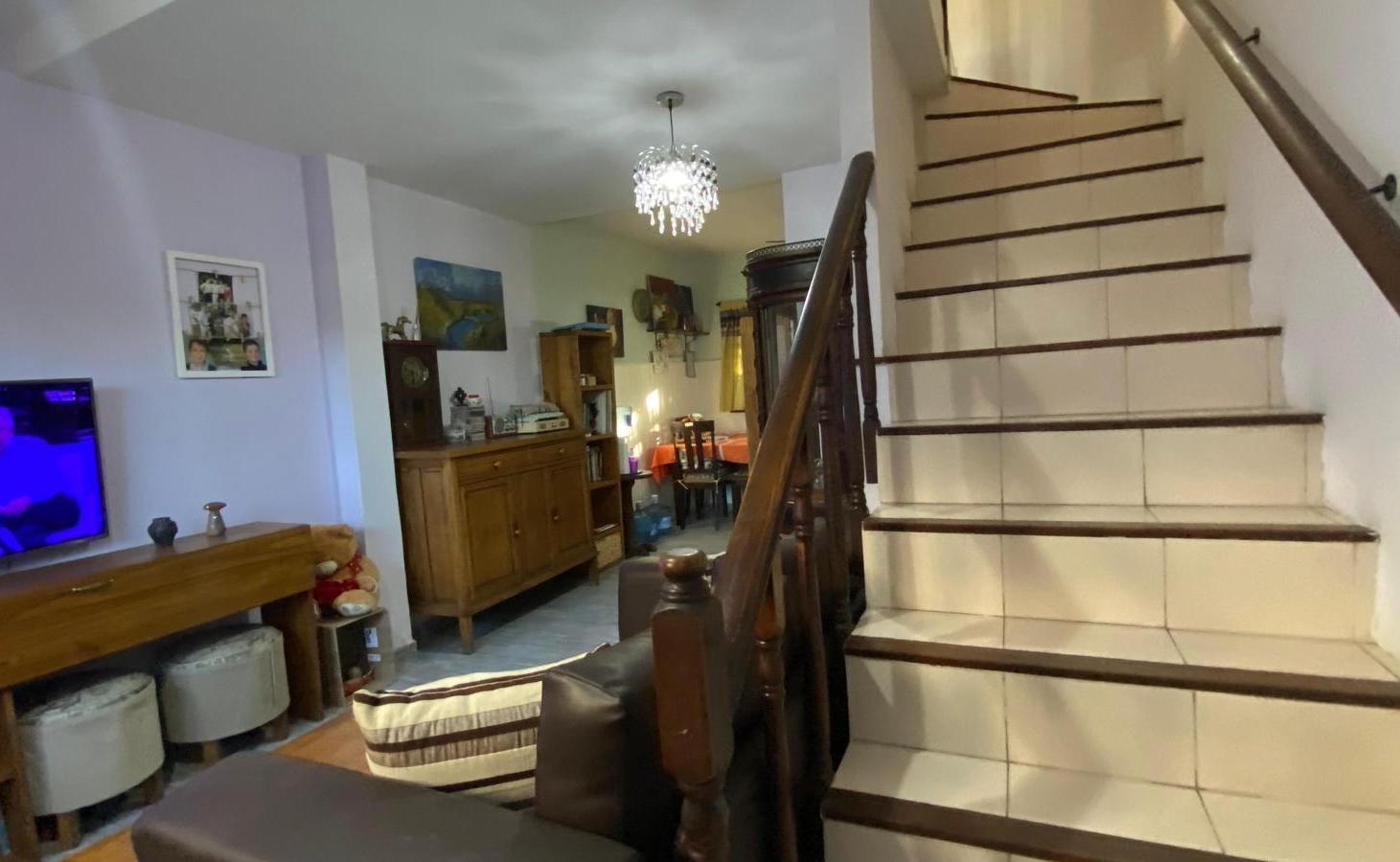 Foto de DUPLEX en Presidente Arturo Illia al 3300 ex Ruta 8. San Miguel, imagen 3