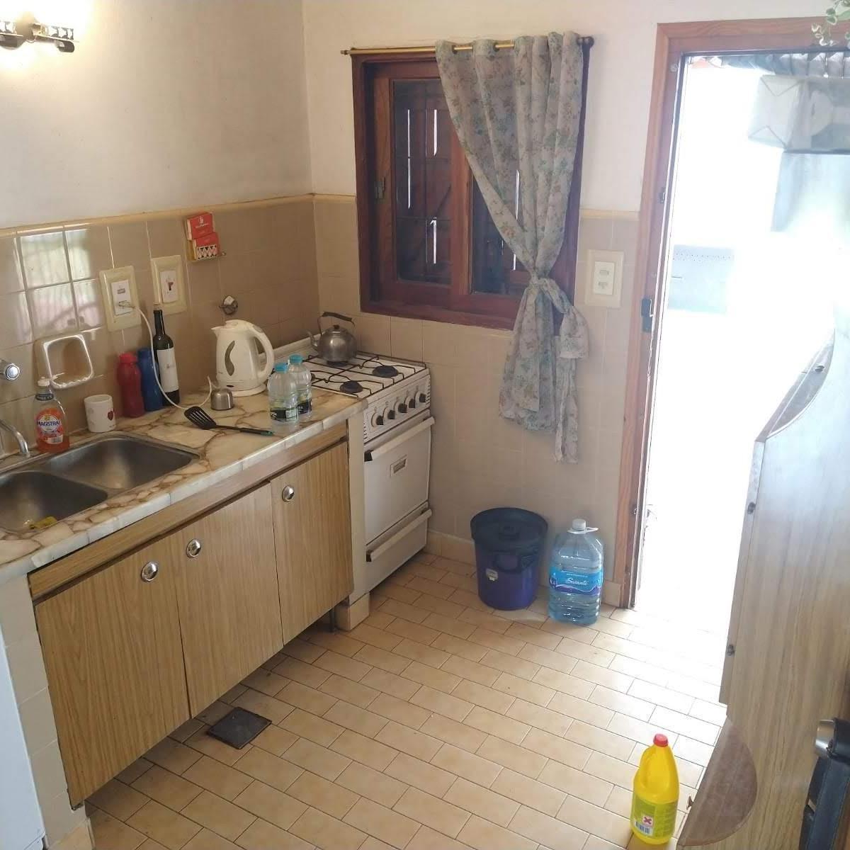 Gran Casa en Lote Propio en Mar del Tuyu Sobre Calle 3 5