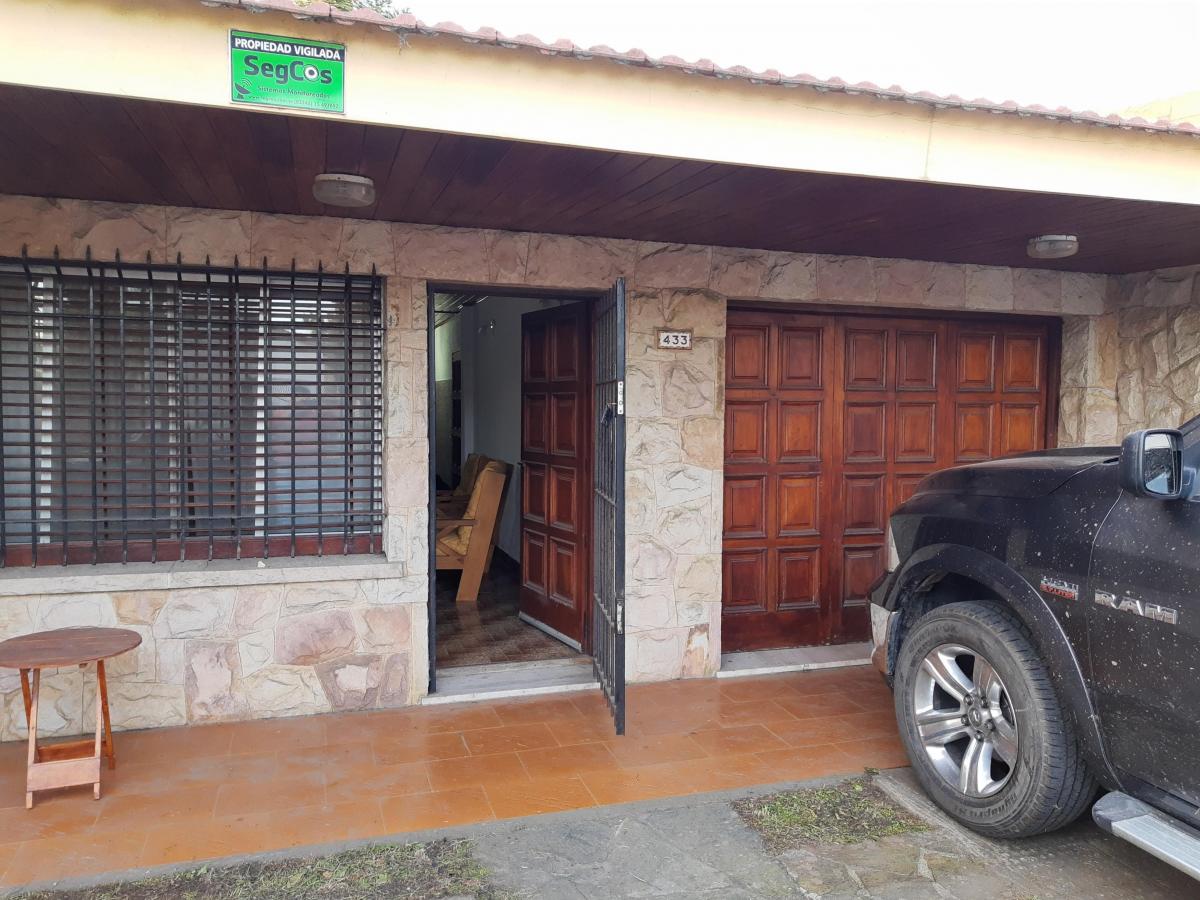 Hermosa Casa en Lote Propio 13 X 50 Sobre Av 58 - Mar del Tuyu 5