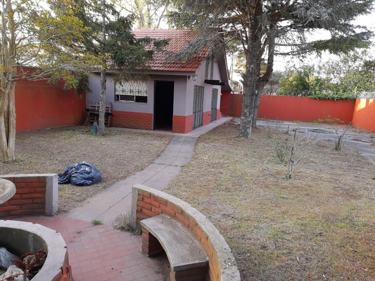 Hermosa Casa en Lote Propio 13 X 50 Sobre Av 58 - Mar del Tuyu 3