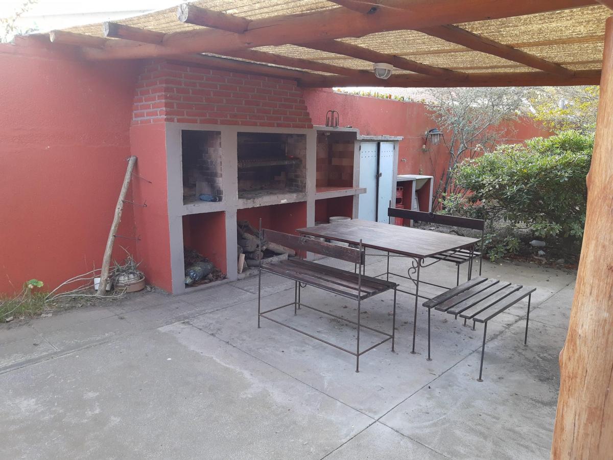 Hermosa Casa en Lote Propio 13 X 50 Sobre Av 58 - Mar del Tuyu 2