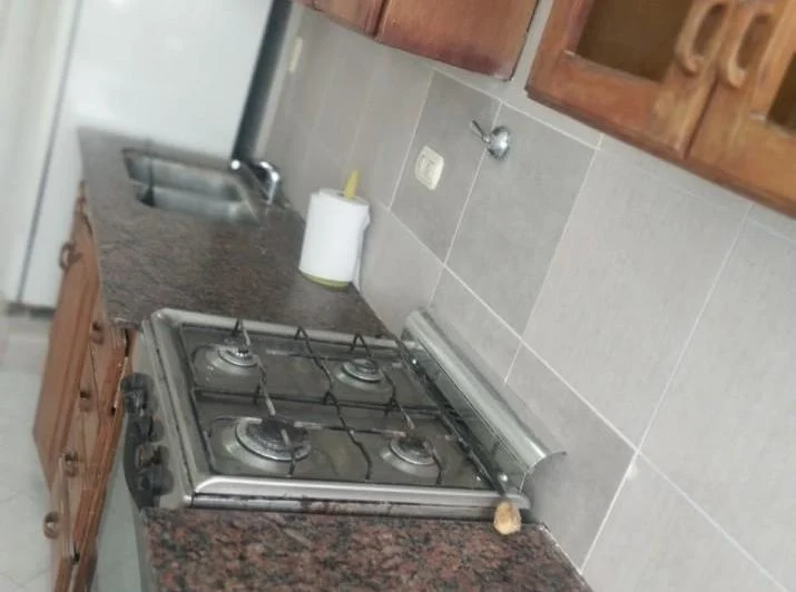 ALQUILER 24 MESES. DEPARTAMENTO DE 3 AMBIENTES CON MUEBLES. 9 DE JULIO Y TIERRA DEL FUEGO 2