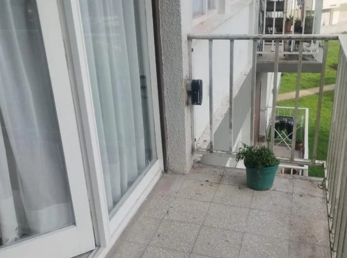 ALQUILER 24 MESES. DEPARTAMENTO DE 3 AMBIENTES CON MUEBLES. 9 DE JULIO Y TIERRA DEL FUEGO 3
