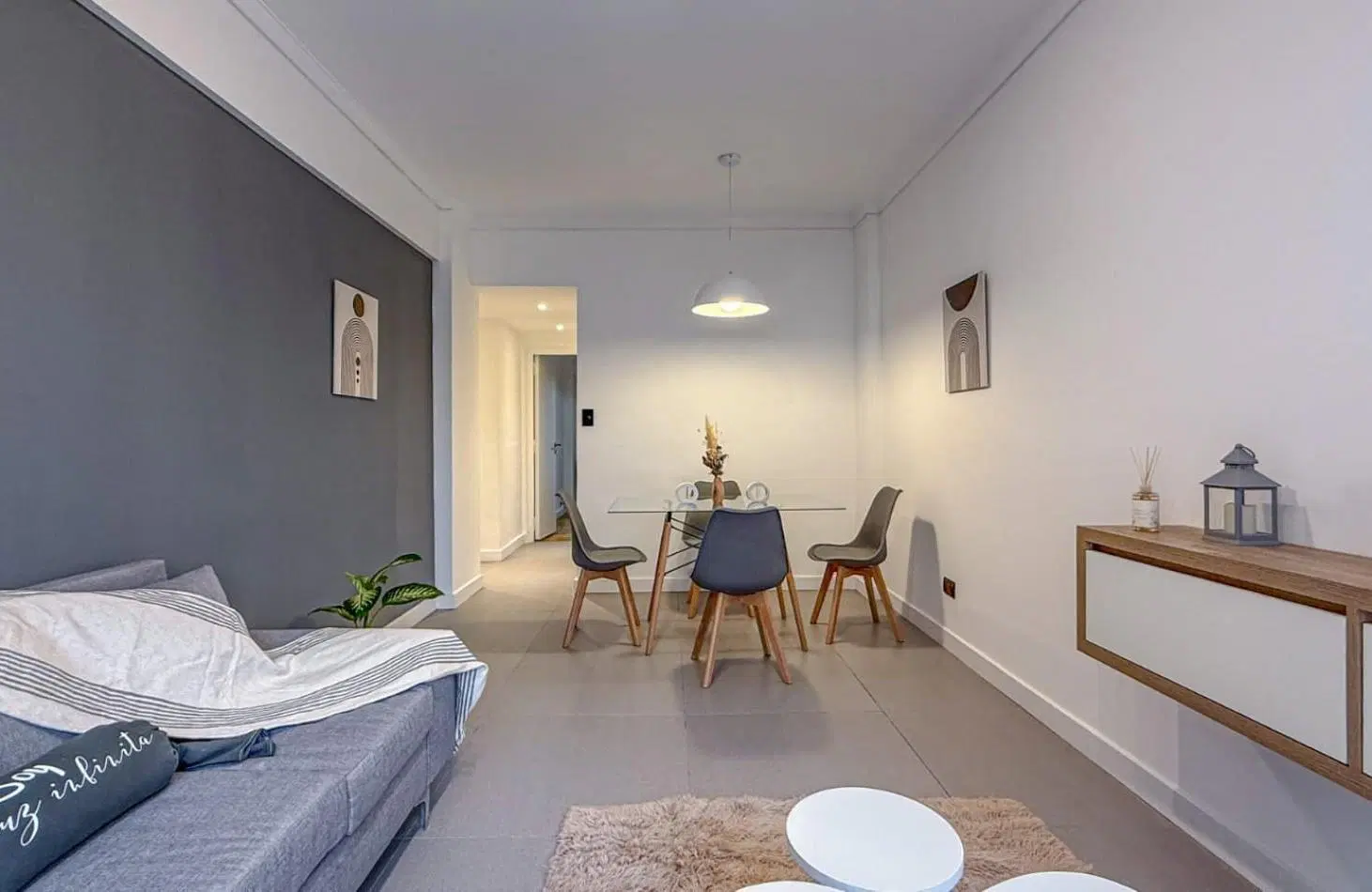DEPARTAMENTO DE 2 AMBIENTES CON DEPENDENCIA. A LA CALLE CON BALCON. 3