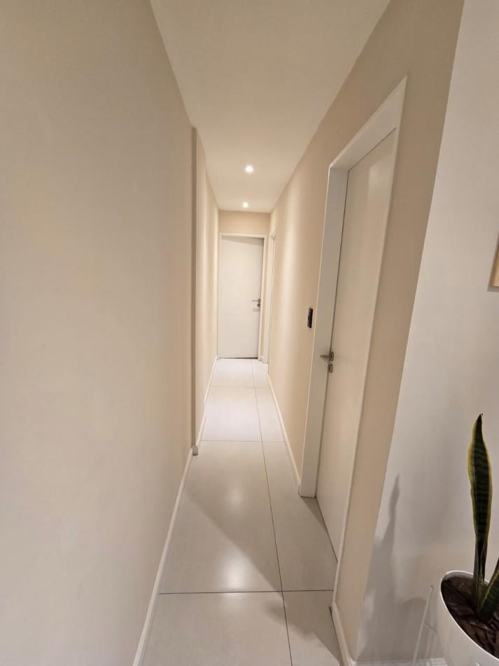 Foto de DEPARTAMENTO DE 3 AMBIENTES RECICLADO A NUEVO. CENTRICO. CON MUEBLES, imagen 3