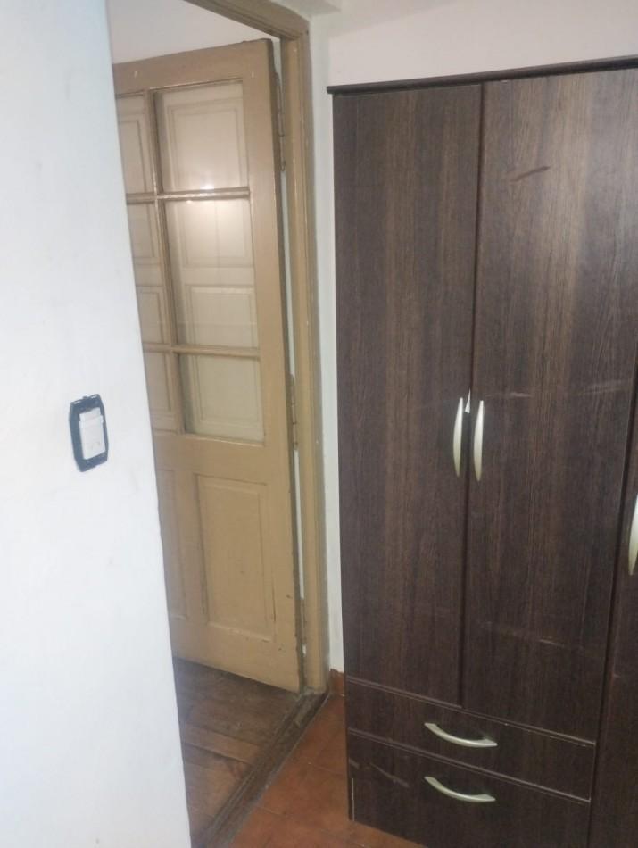 Foto de CASONA 3 AMBIENTES CON DEPENDENCIA. LA PERLA, imagen 1