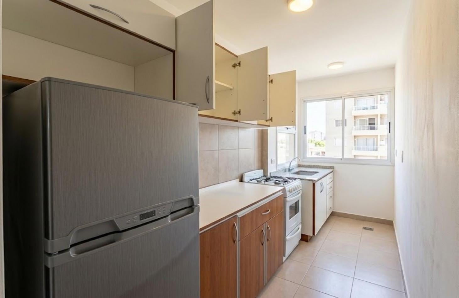 Foto de DEPARTAMENTO MONOAMBIENTE DIVIDIDO. A METROS DE PLAZA COLON., imagen 4