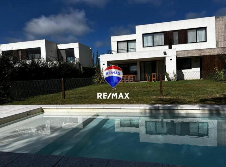 ALQUILER CASA AMOBLADA - CASAS BLANCAS PRADERAS SL 2