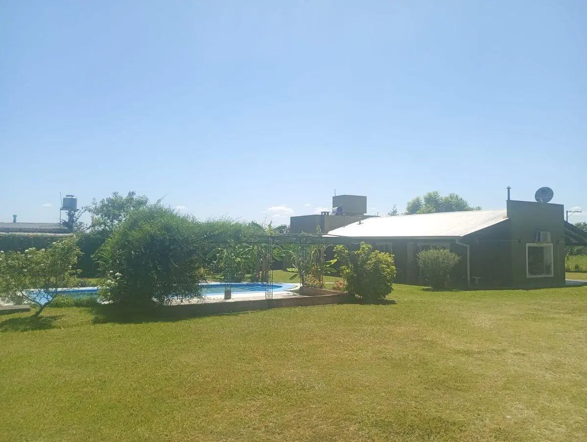 EN VENTA CASA DE 3 DORMITORIOS CON PILETA 3