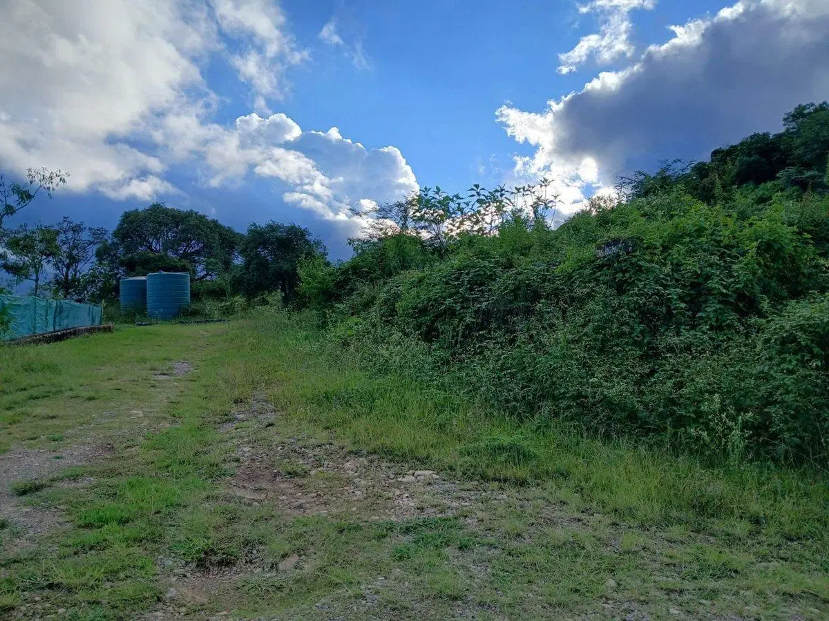VENTA TERRENO 1095 m2 EN LAS VERTIENTES, VAQUEROS 4