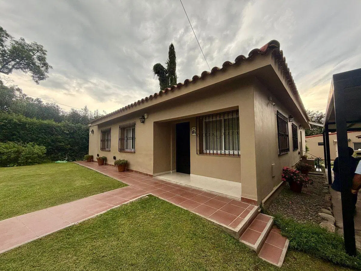 ALQUILER CASA 4 DORMITORIOS EN SAN LORENZO SALTA 3