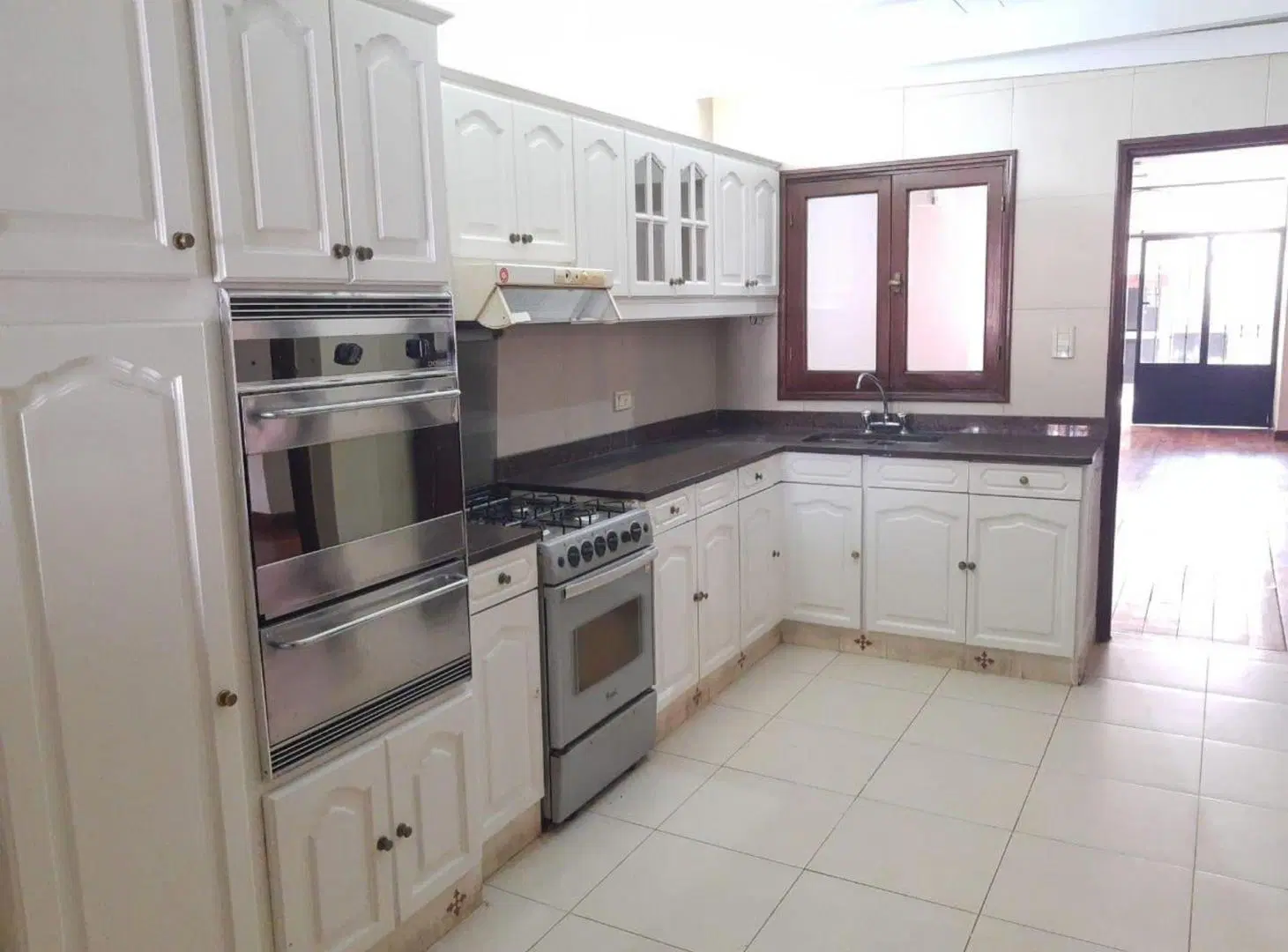 VENTA CASA TRES CERRITOS 4 DORMITORIOS EN SUITE 3