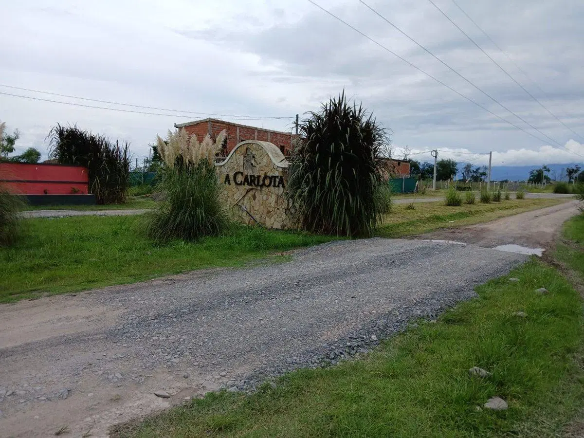 VENTA TERRENO LA CARLOTA - CAMPO QUIJANO - 606 m2 5