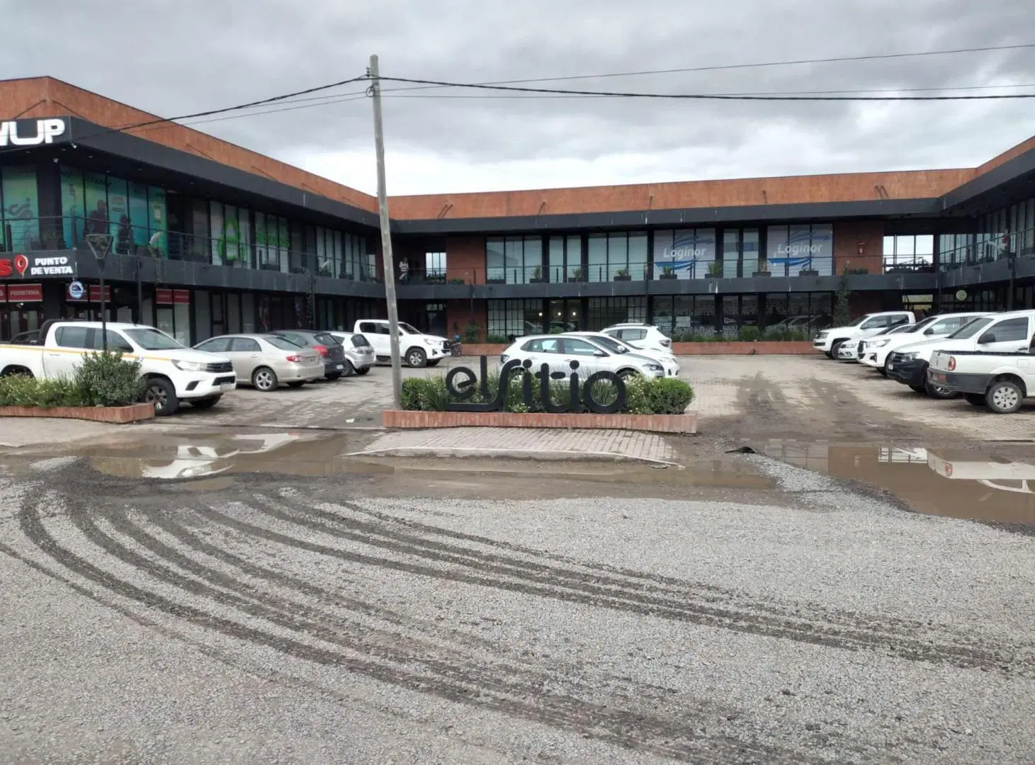 VENTA LOCAL COMERCIAL EL SITIO SAN LORENZO CHICO 4
