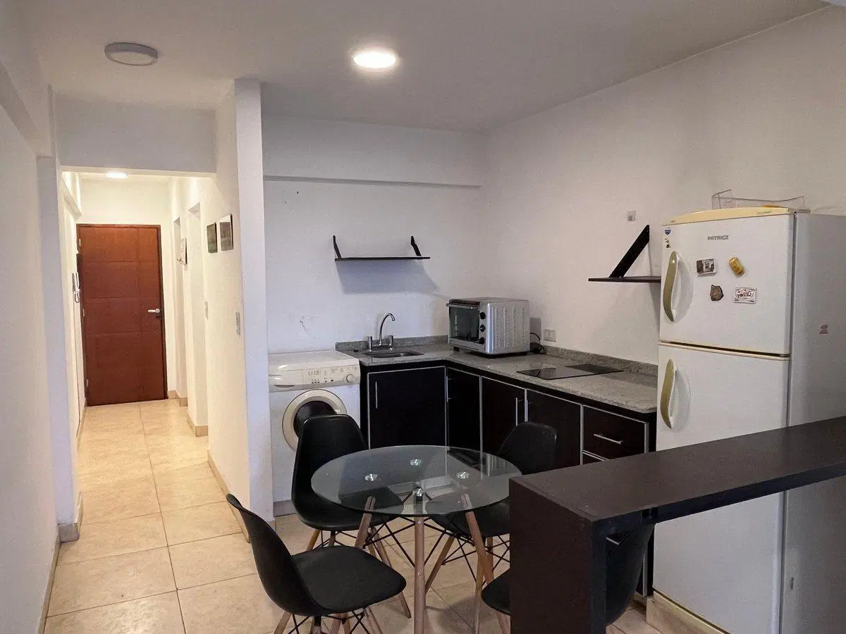 VENTA MONOAMBIENTE AMPLIO CON VISTA,MACROCENTRO 4
