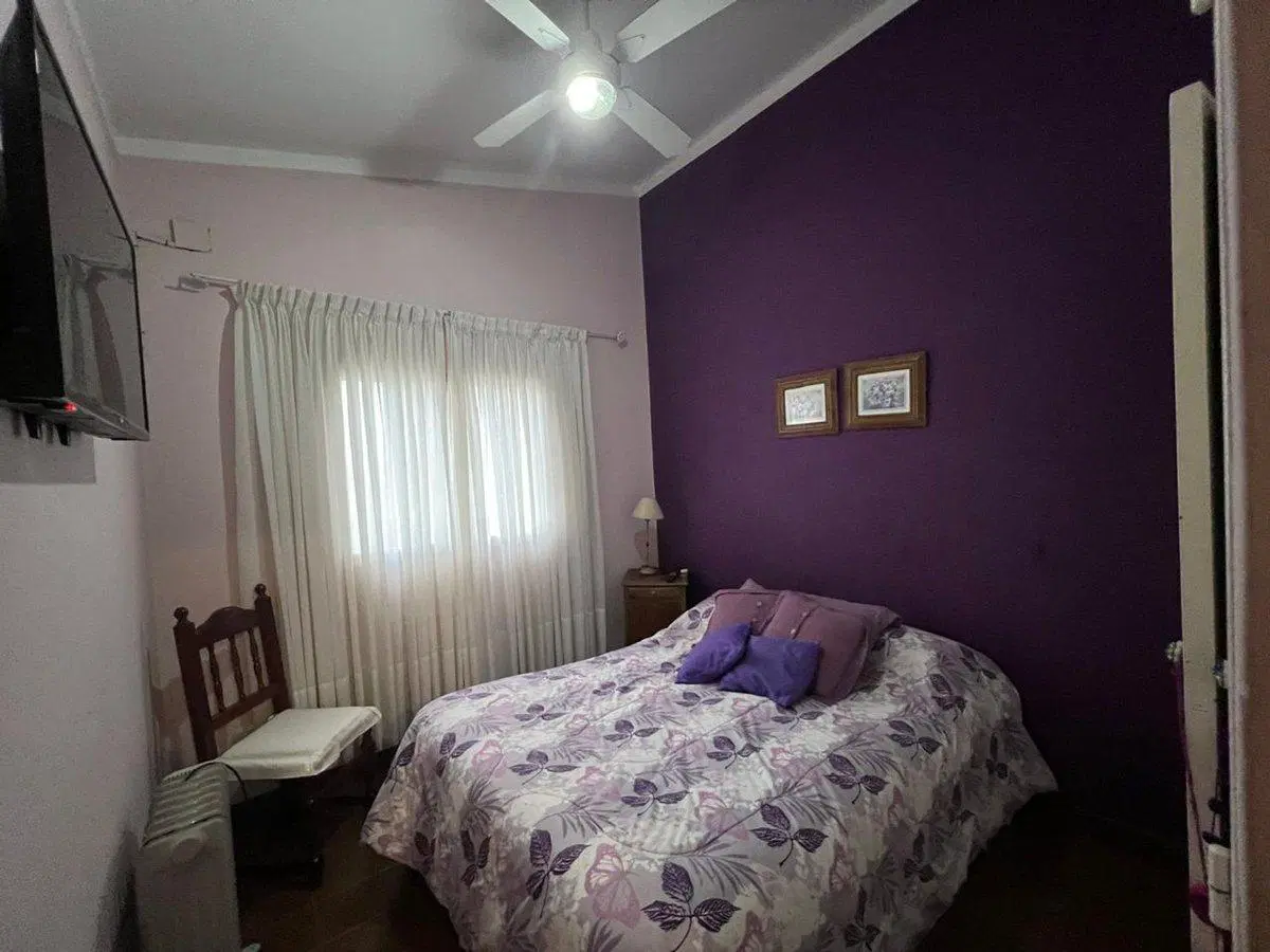 EN VENTA CASA B° PERIODISTA 5