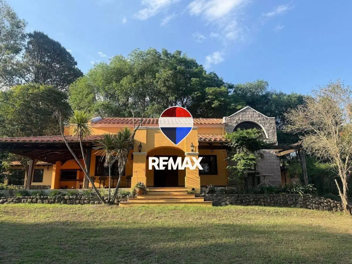 VENTA EXC CASA EN VAQUEROS, PILETA, QUINCHO Y JARD 2