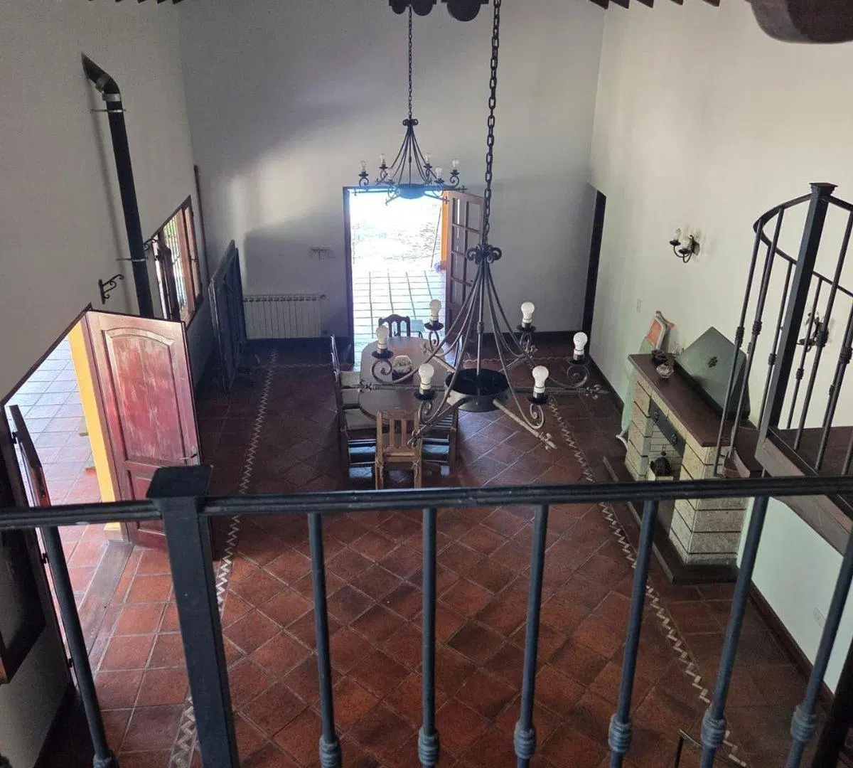 VENTA EXC CASA EN VAQUEROS, PILETA, QUINCHO Y JARD 3