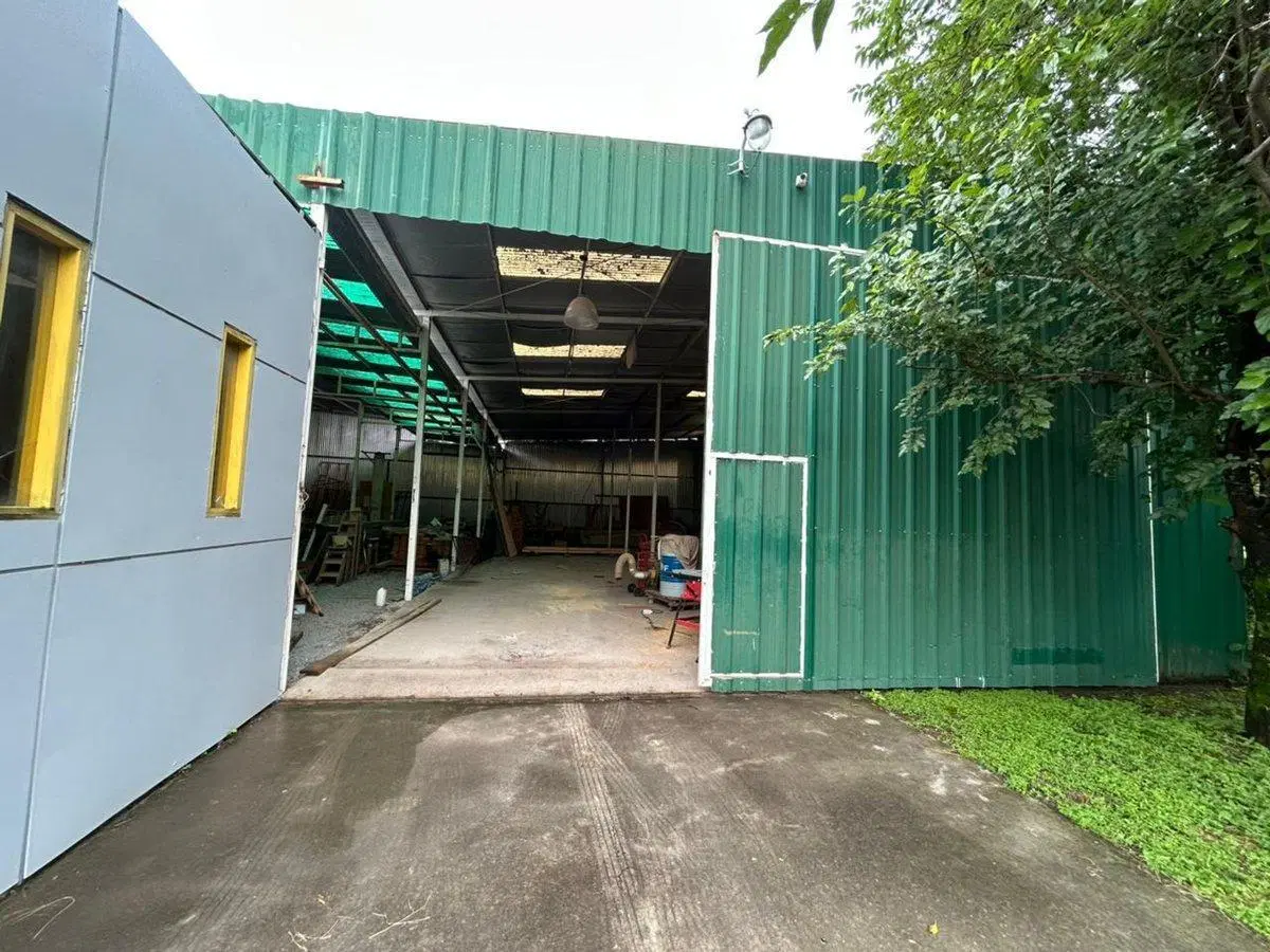 VENTA GALPON CON LOCAL COMERCIAL - RUTA 51 3