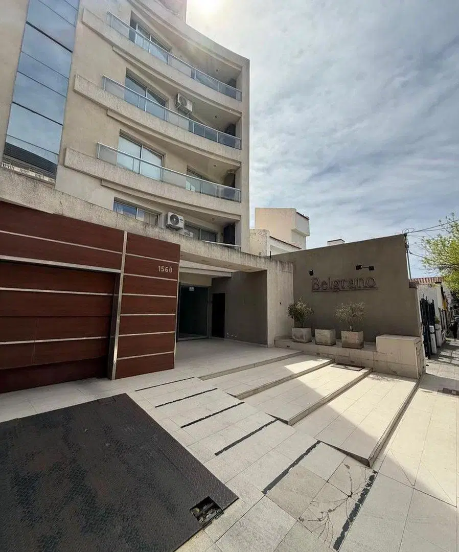 VENTA DEPARTAMENTO ZONA MACROCENTRO 1 DORM BALCÓN 2