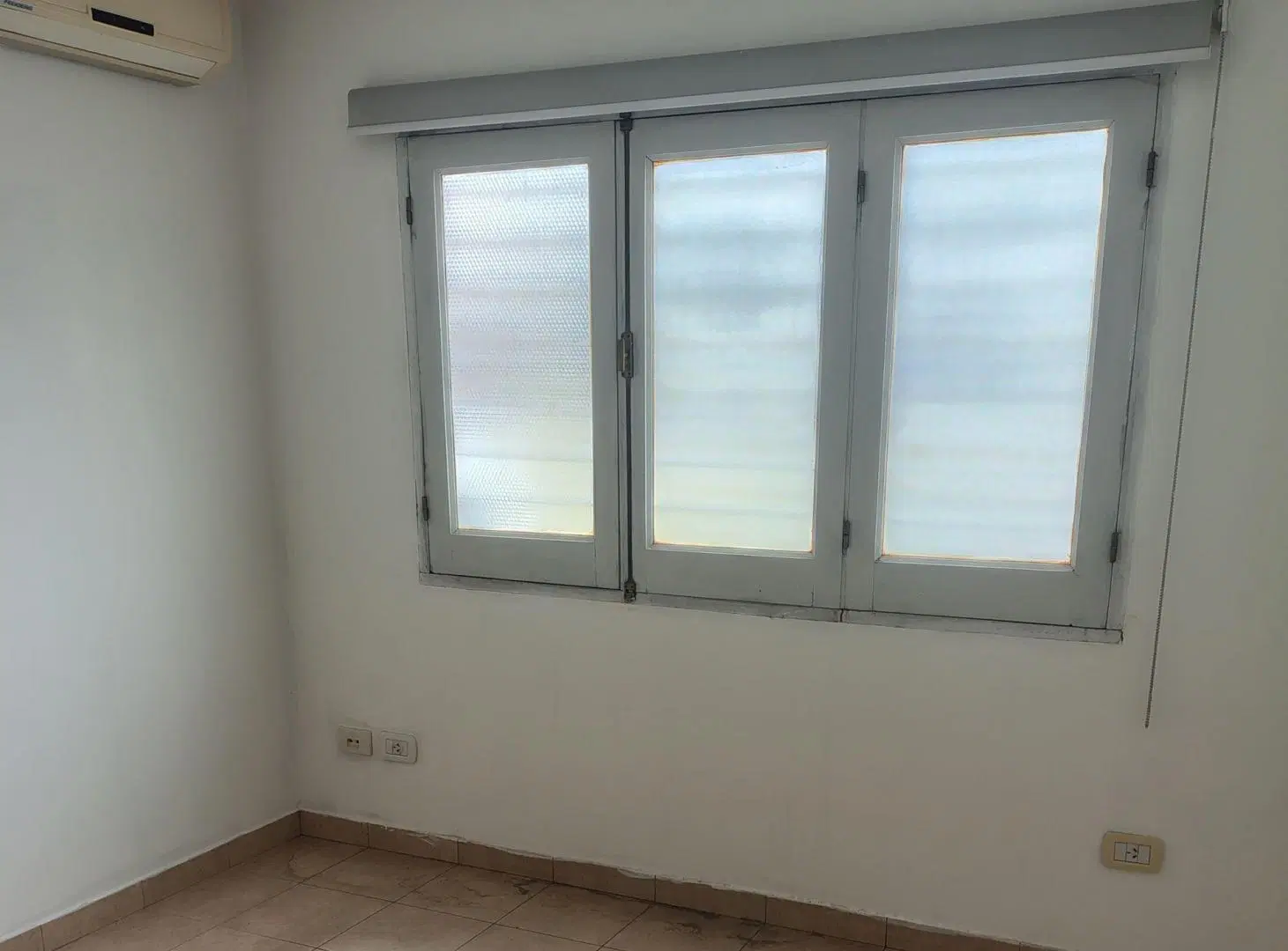 ALQUILER OFICINA 3 AMBIENTES SANTIAGO DEL E 1300 4