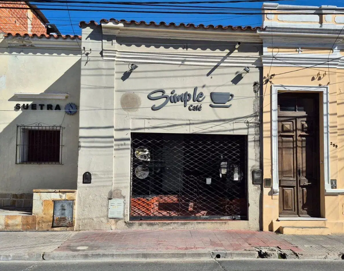 ALQUILER LOCAL COMERCIAL CALLE ALVARADO AL 200 3