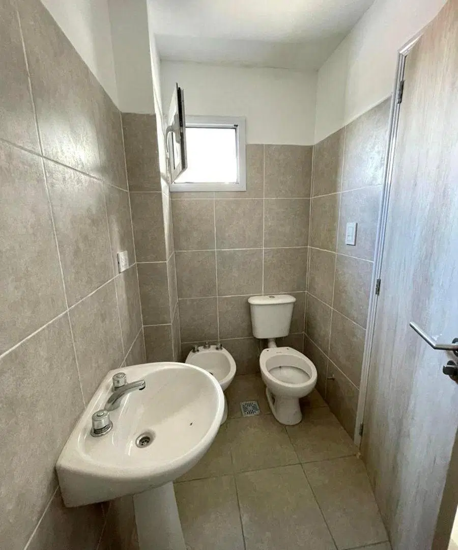 EN VENTA MONOAMBIENTE- ZONA JOCKEY CLUB SALTA 3