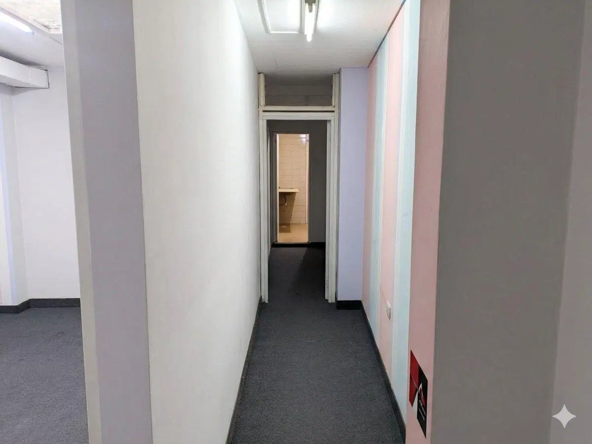 VENTA OFICINA CON COCHERA - GALERÍA CERVERA IV 3