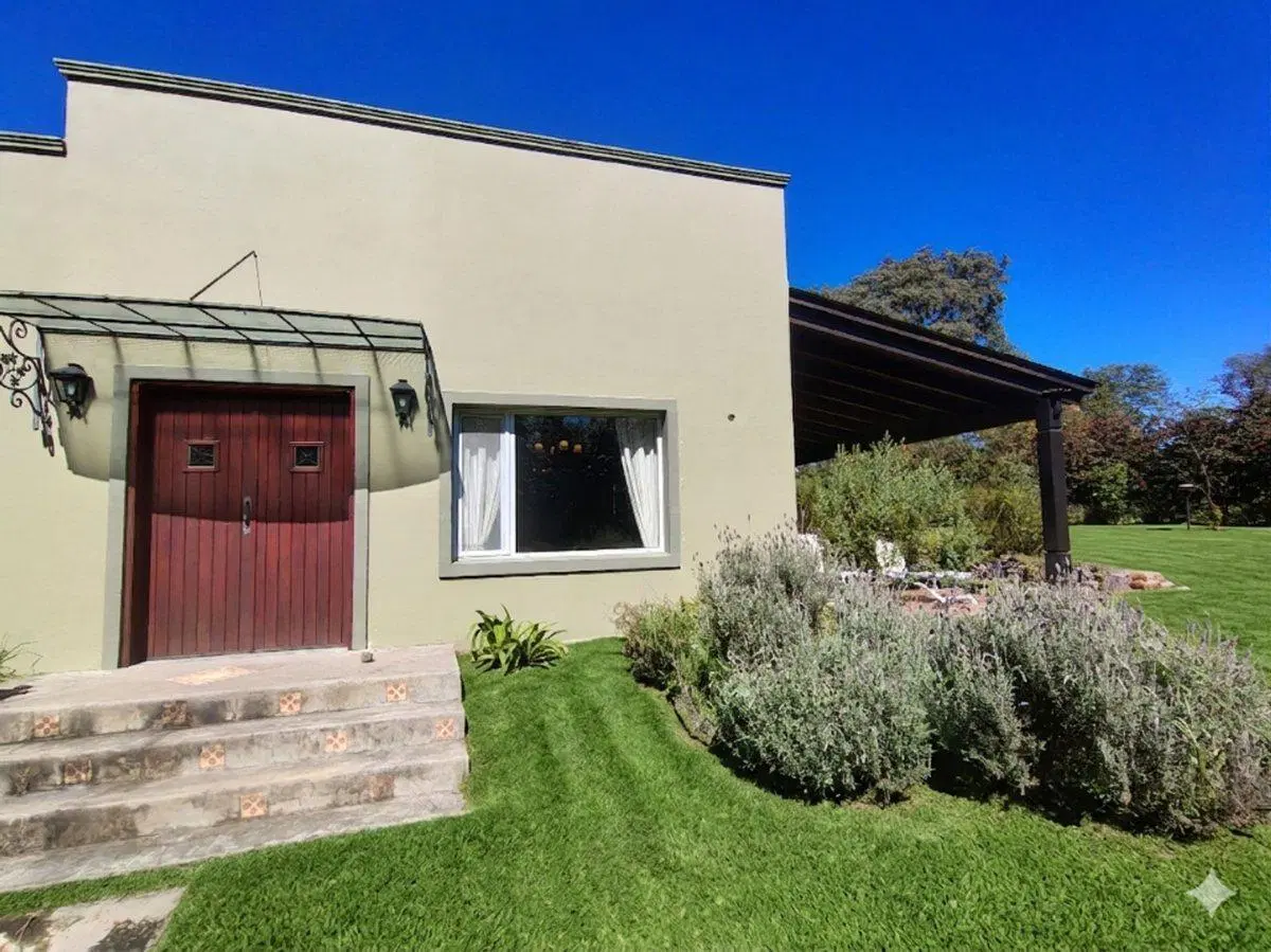 VENTA DE CASA EN SAN LORENZO - SALTA 3