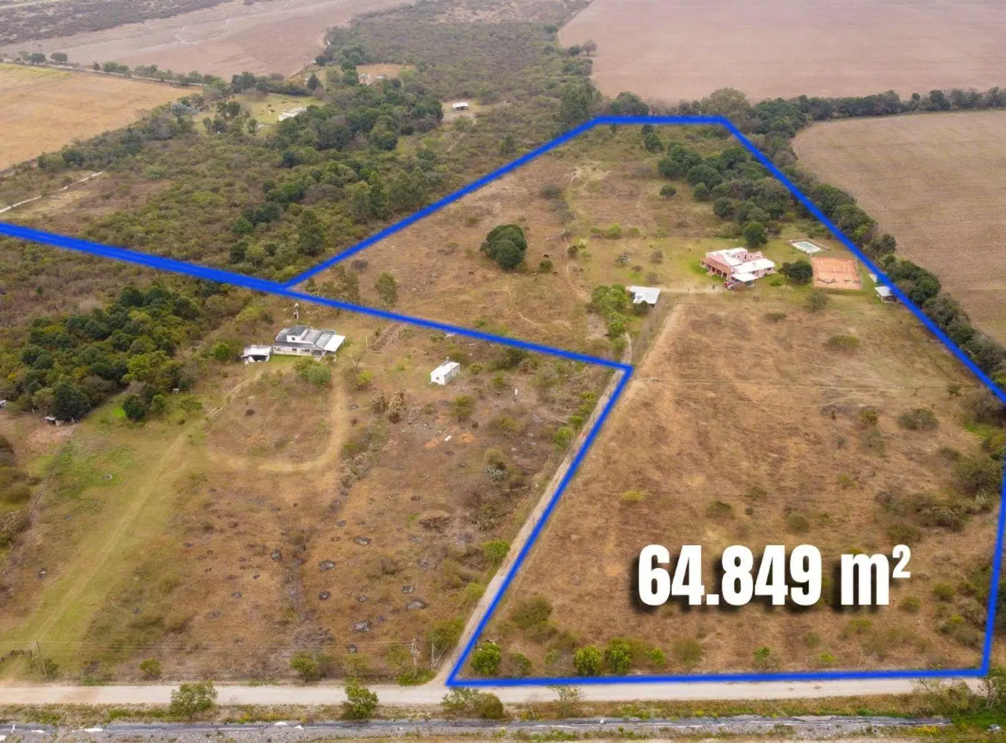 VENTA CASA FINCA CAMPO QUIJANO 6HA 4 DORMITORIOS 2