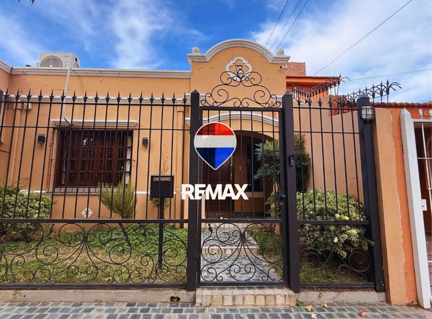 VENTA CASA TRES CERRITOS 4 DORMITORIOS EN SUITE