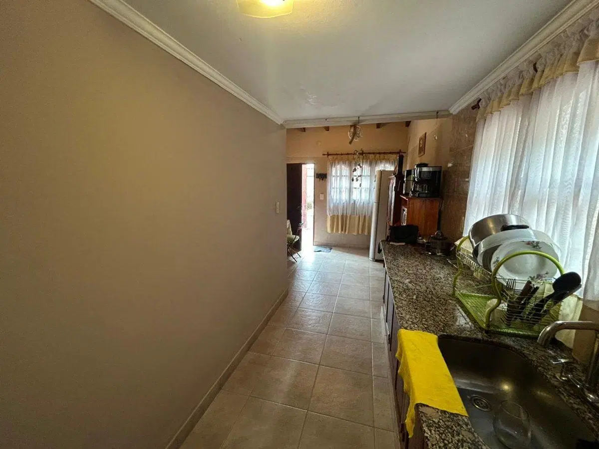 VENTA CASA ZONA SUR CAMINO A LA ISLA 6 DORMITORIOS 4