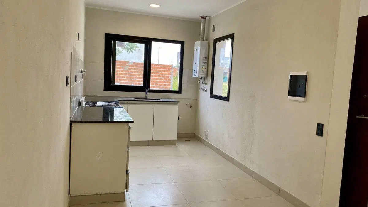 VENTA DUPLEX A ESTRENAR EN URB. VIA AURELIA 2
