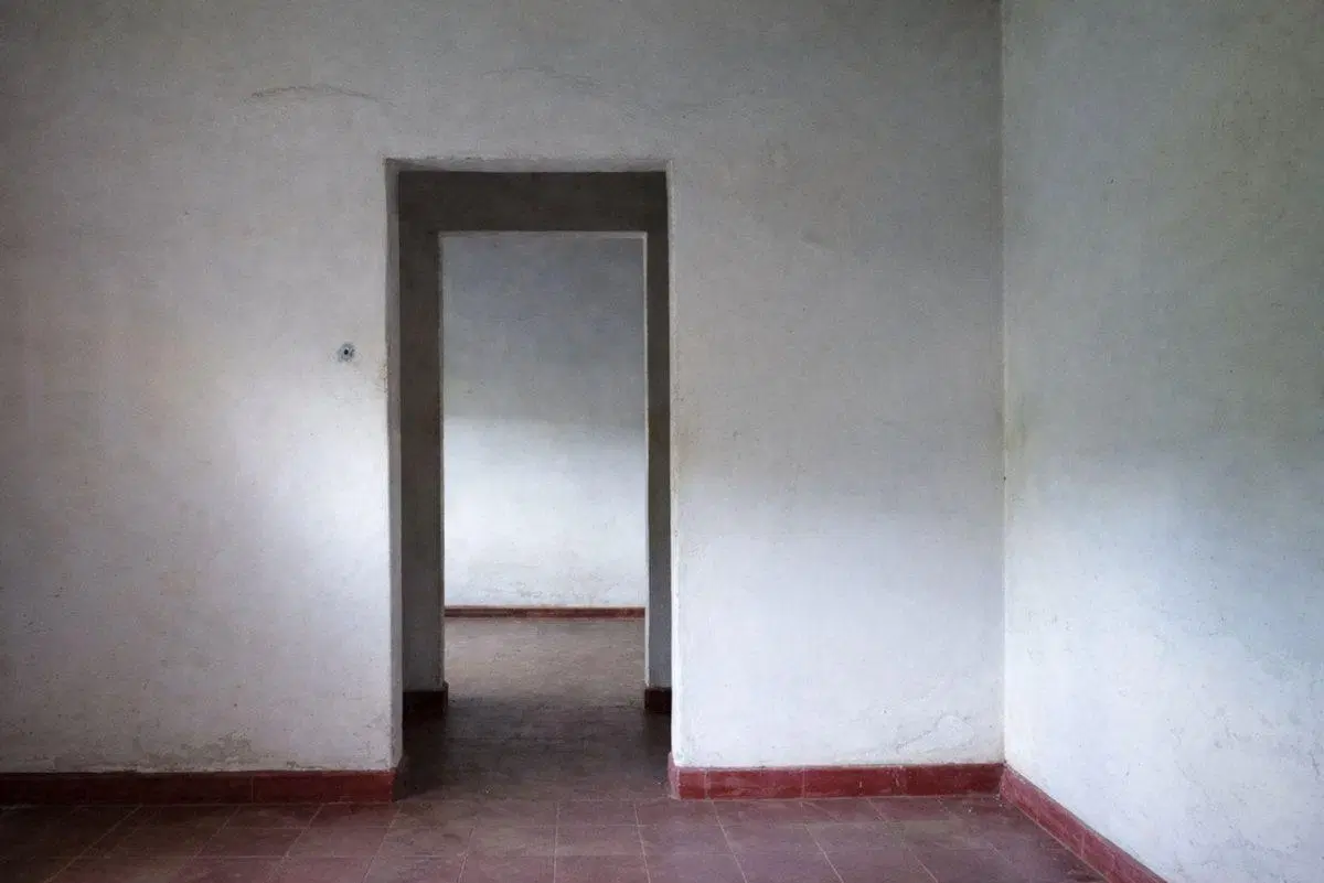 VENTA CASA METÁN: TERRENO CON CASA A REFACCIONAR 4