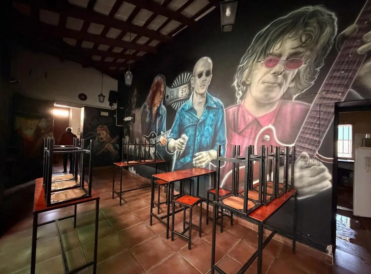 VENTA CASA PARA LOCAL GASTRONOMICO - CENTRO, SALTA 2